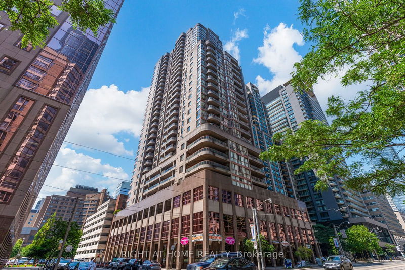  506 - 736 Bay St  Toronto, M5G 2M4 | Image 1