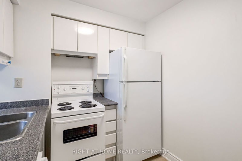  506 - 736 Bay St  Toronto, M5G 2M4 | Image 16