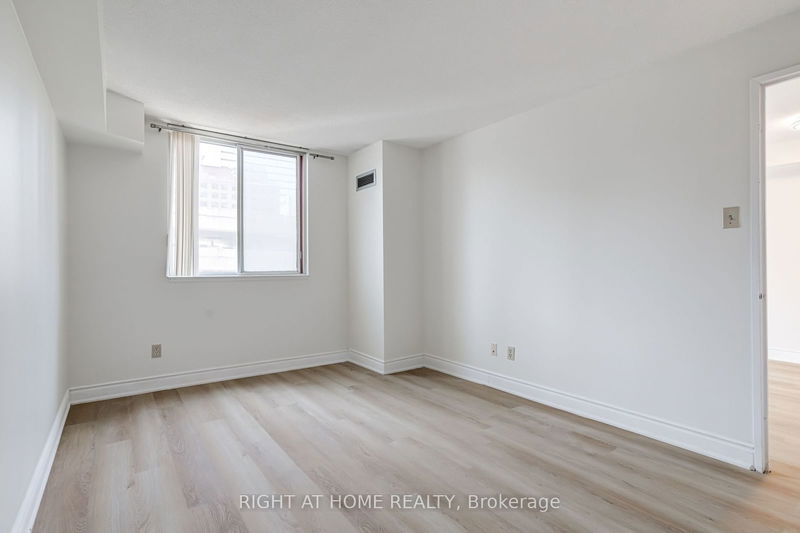  506 - 736 Bay St  Toronto, M5G 2M4 | Image 22