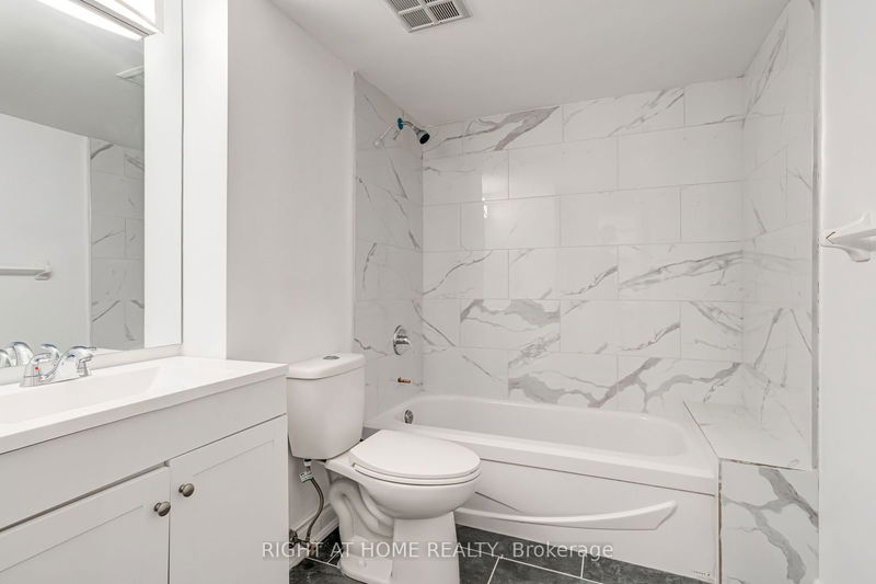  506 - 736 Bay St  Toronto, M5G 2M4 | Image 24