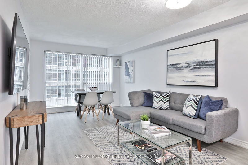 home for sale on 518-270 Wellington Street W