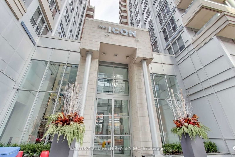 home for lease on 942-250 Wellington Street W