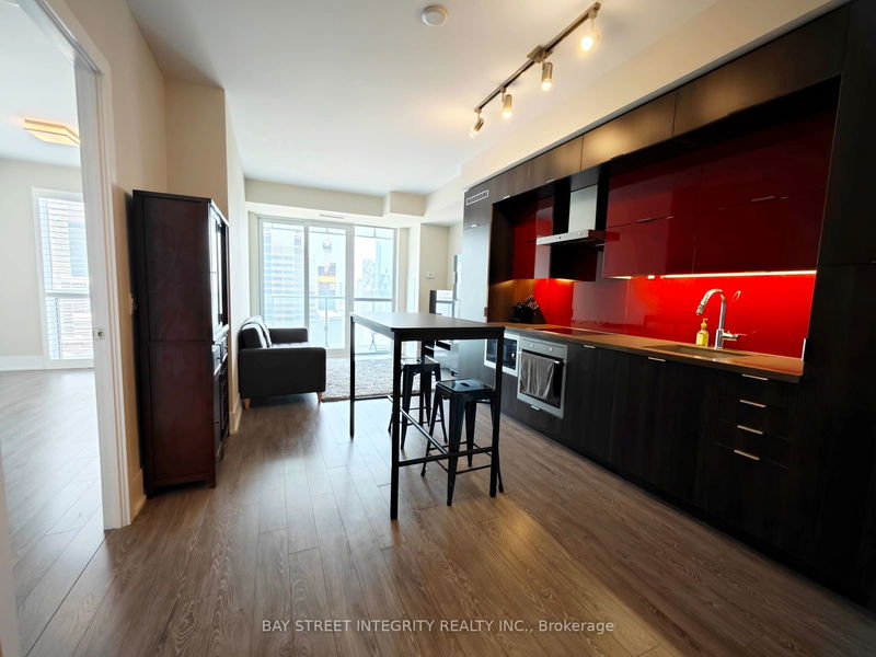 home for lease on 3608-300 Front Street W