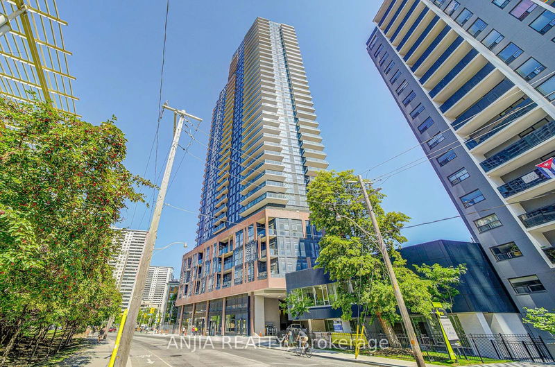 home for lease on 1801-159 Wellesley Street E