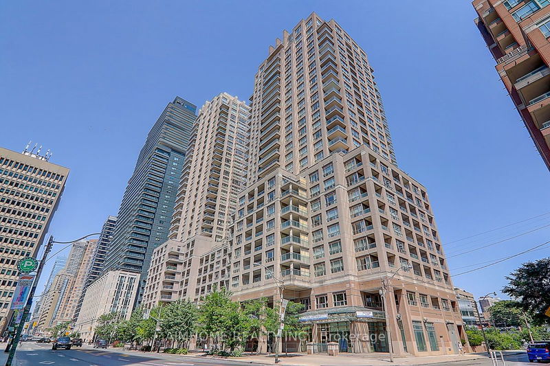 home for sale on 308-909 Bay Street
