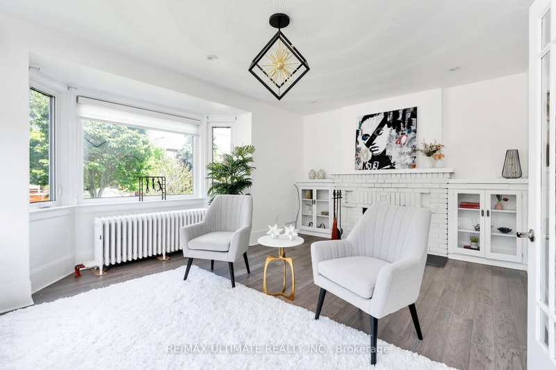 Main - 290 Westmount Ave, Toronto, M6E 3N1 | Image 3