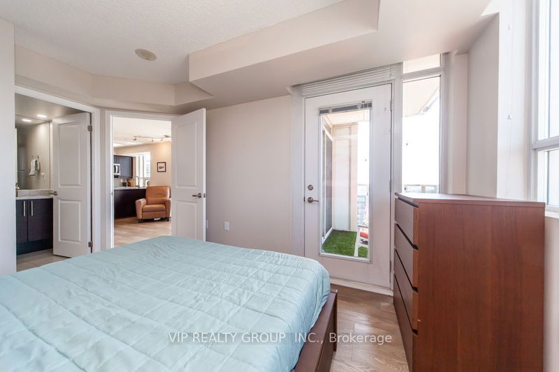  1510 - 125 Western Battery Rd  Toronto, M6K 3R8 | Image 20