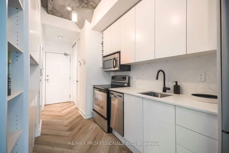  204 - 20 Stewart St  Toronto, M5V 1H6 | Image 7