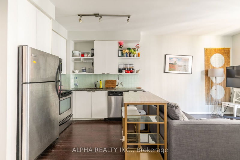 home for lease on 1108-35 Hayden Street