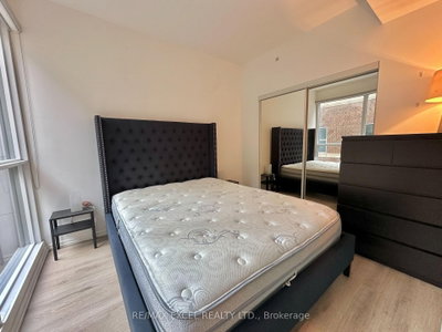 Unit 2307 — 70 Temperance Street — photo 5