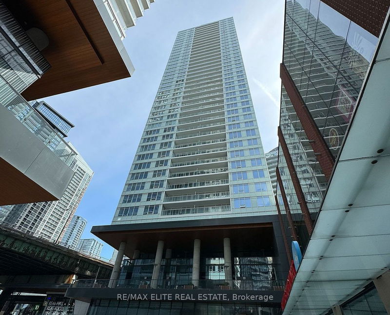 home for lease on 3607-17 Bathurst Street
