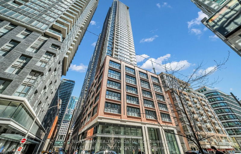 home for lease on 4106-55 Mercer Street