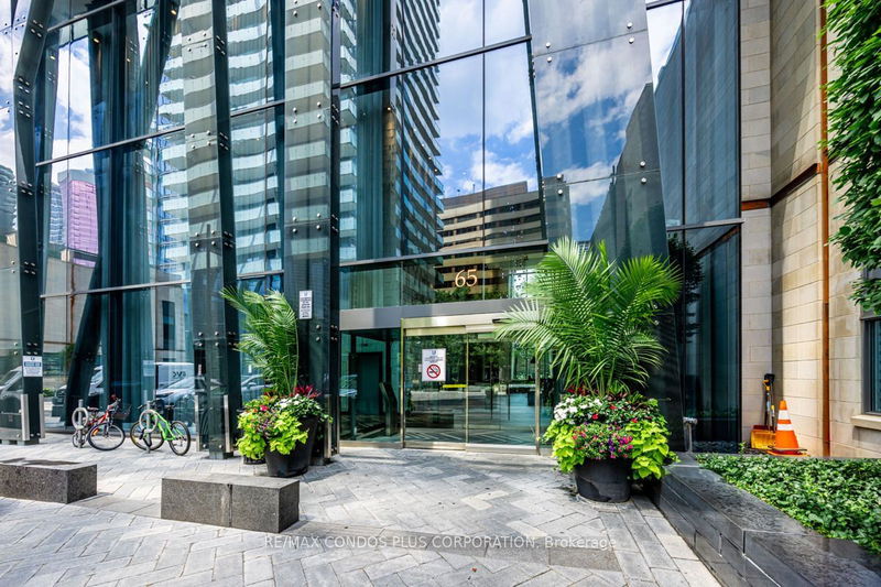 home for lease on 3308-65 St Mary Street