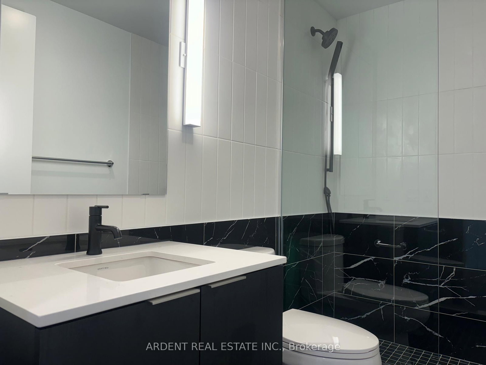 327 King Street W, Unit 2801 - Photo 15