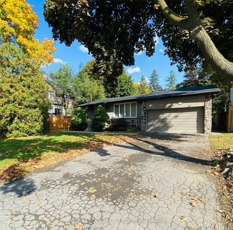 home for lease on 15 Whitelock Crescent