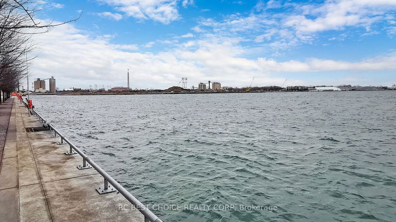  723 - 55 Merchants' Wharf St  Toronto, M5A 0P2 | Image 39