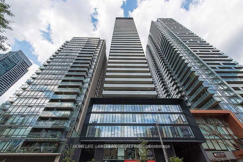 home for lease on 407-28 Wellesley Street E