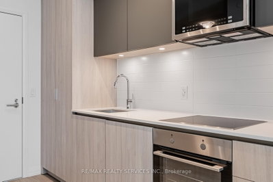 Unit 4207 — 8 Widmer Street — photo 5
