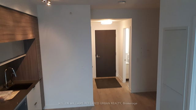 3703 - 88 Scott Street