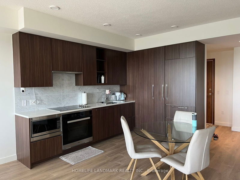 home for lease on 3307-85 Mcmahon Drive
