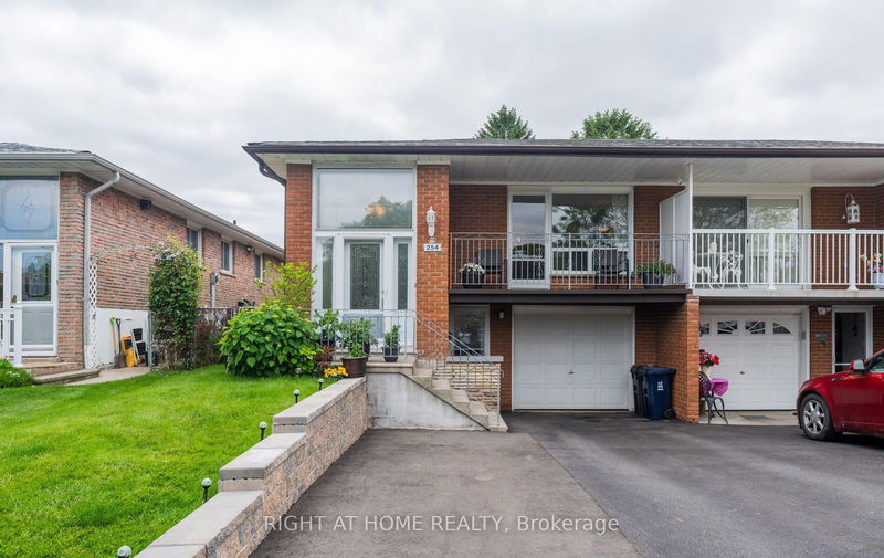 254 Apache Tr, Toronto, Ontario (MLS C9236980)