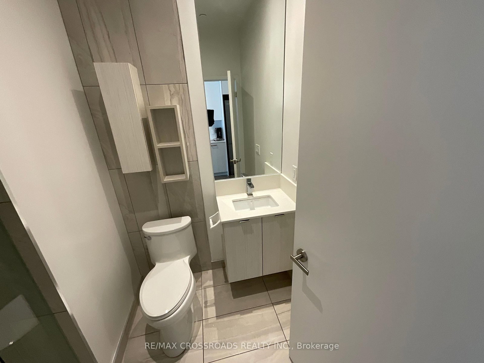 195 Redpath Avenue, Unit PH02 - Photo 16