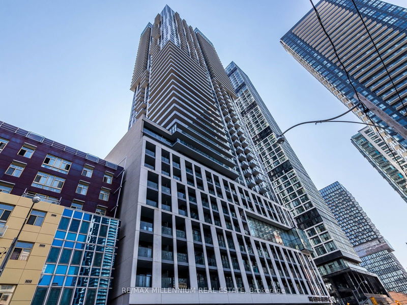 home for lease on 709-251 Jarvis Street