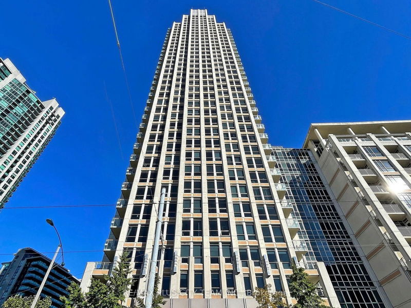 home for lease on 817-628 Fleet Street