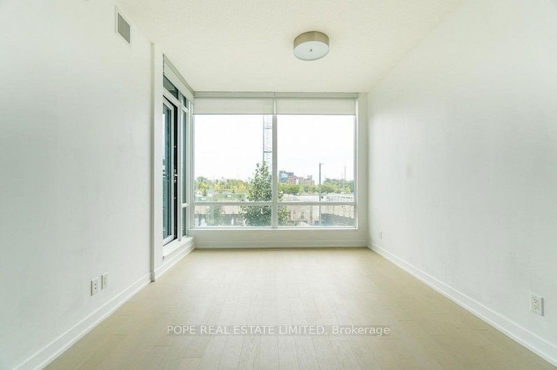 home for lease on S217-455 Front Street E