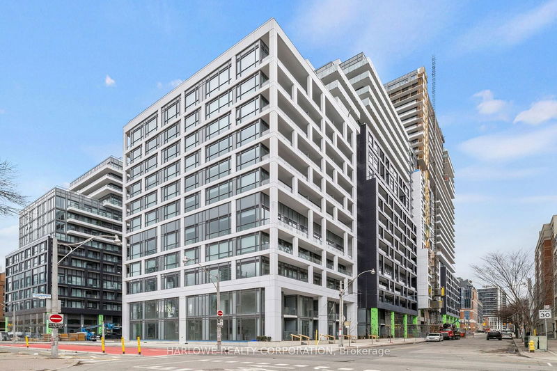 home for lease on 748 SW-121 Lower Sherbourne Street