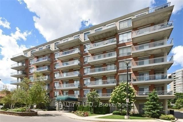 home for lease on Uph3-777 Steeles Avenue W