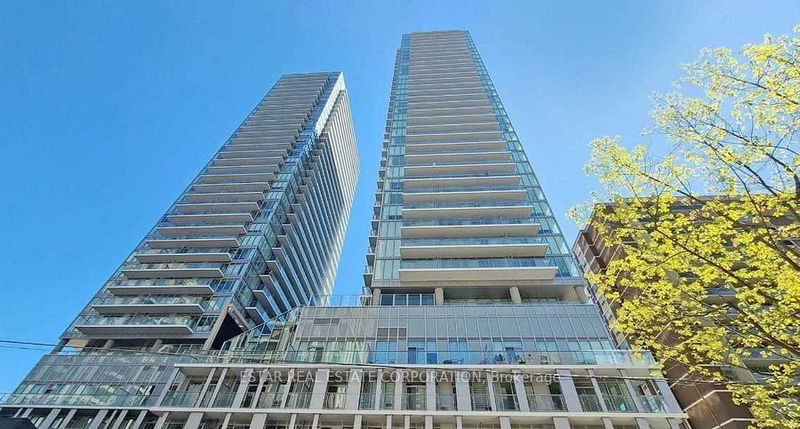 home for lease on 2214-195 Redpath Avenue