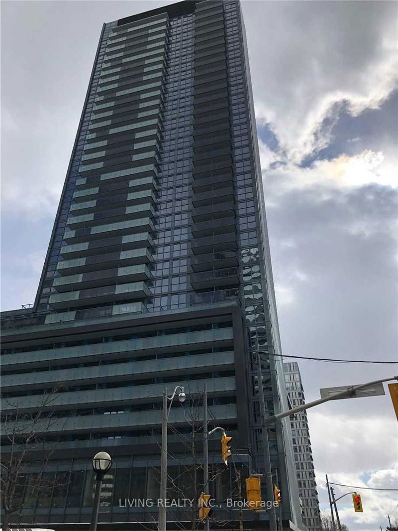 home for lease on 716-125 Redpath Avenue