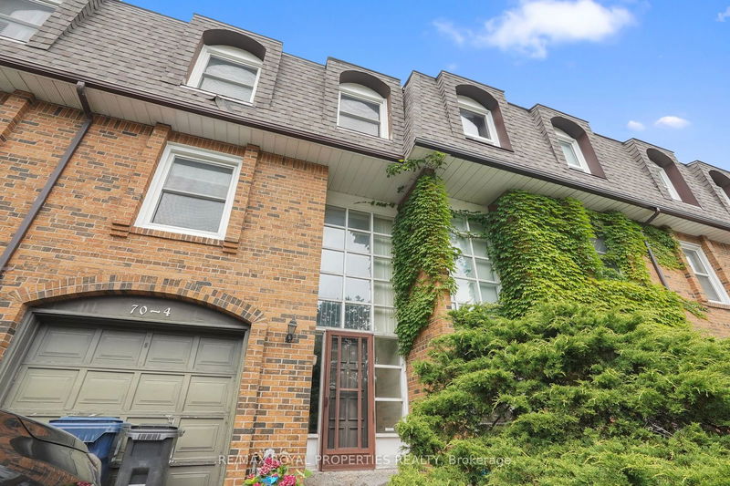 home for lease on 4-70 Upper Canada Drive