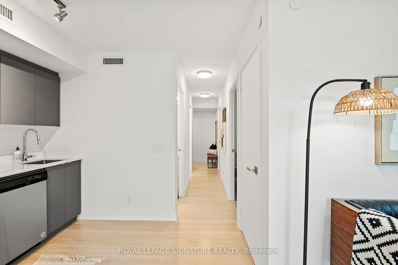  203 - 30 Tretti Way  Toronto, M3H 0E3 | Image 10