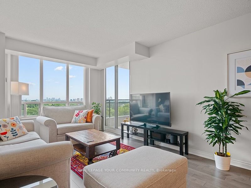 home for sale on 1507-256 Doris Avenue