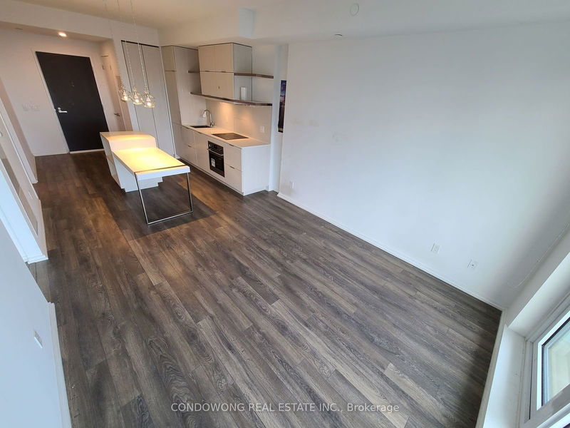 home for lease on 4807-197 Yonge Street
