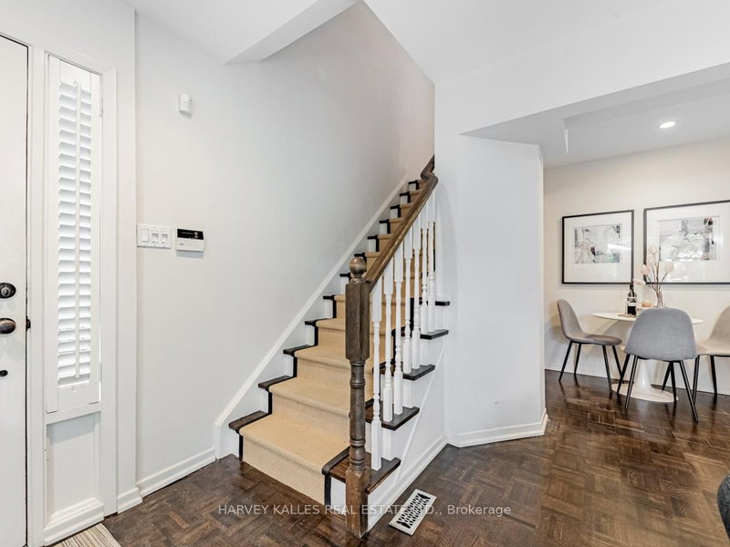 34 Sugar Millway S, Toronto, M2L 1R6 | Image 3