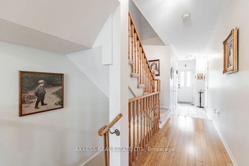 191 Dallimore Circ  Toronto, M3C 4E6 | Image 17