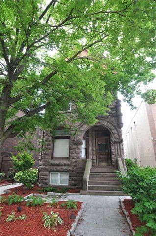 home for lease on 4-608 Spadina Avenue