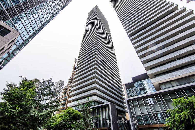 home for lease on 701-42 Charles Street E