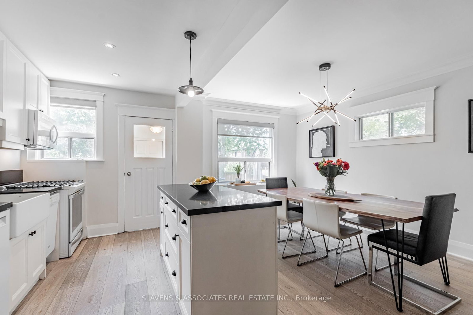 Listing Image 15