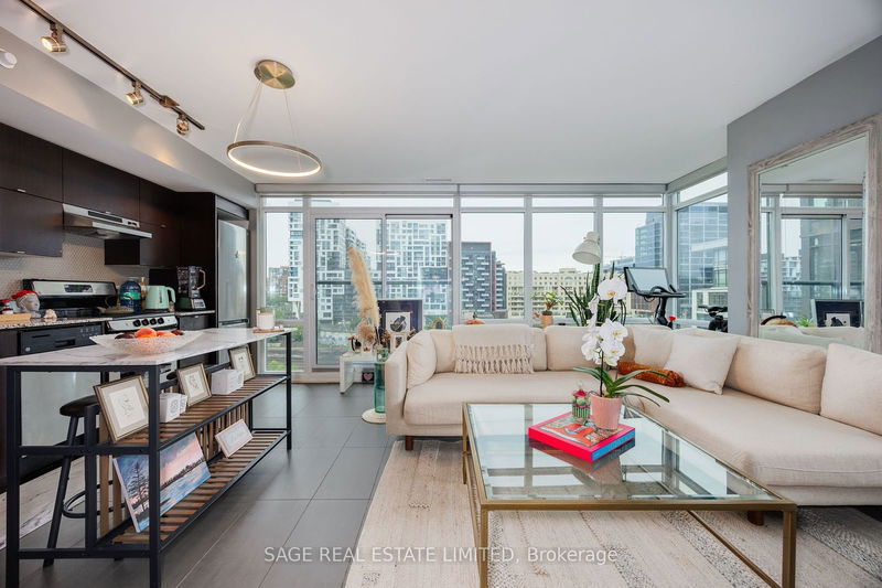 home for lease on 604-170 Fort York Boulevard