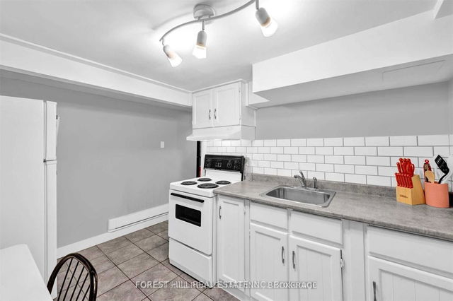 Lower - 996 Bayview Avenue