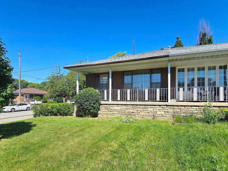2 Slidell Cres, Toronto, M3A 2C4 | Image 2