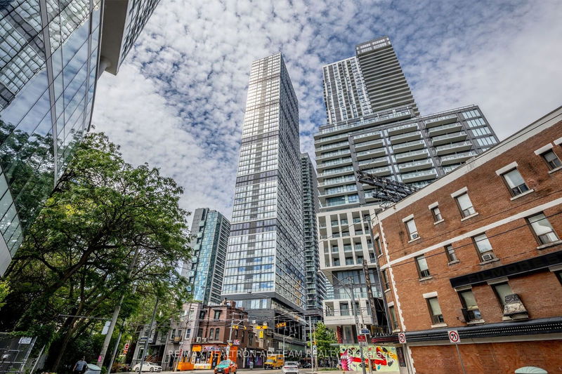 home for lease on 702-181 Dundas Street E