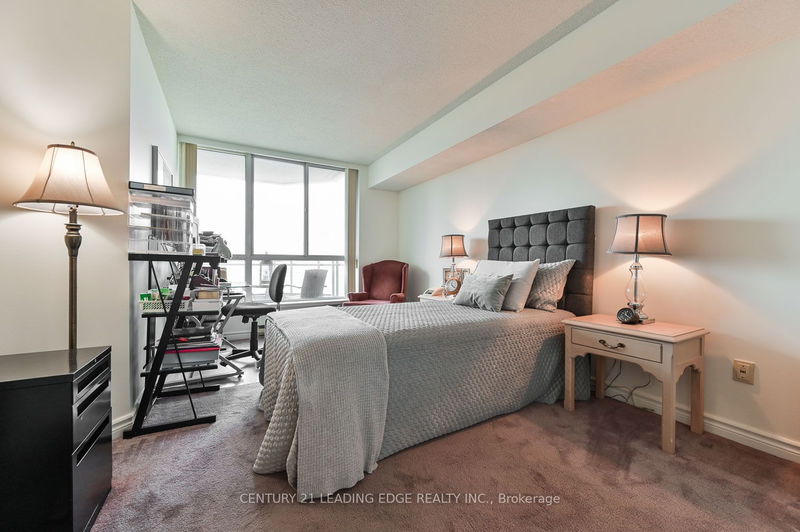  3112 - 38 Elm St  Toronto, M5G 2K5 | Image 16