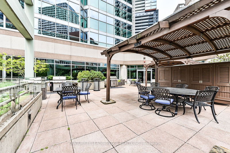  3112 - 38 Elm St  Toronto, M5G 2K5 | Image 27