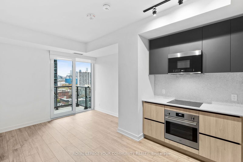 home for lease on 1625-108 Peter Street