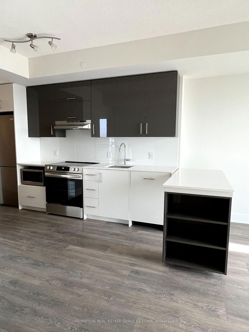 home for lease on 2303-188 Fairview Mall Drive